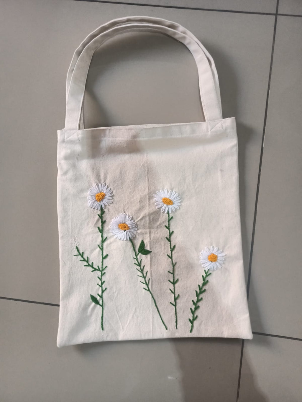 Tote Bags Crafted with Yarn