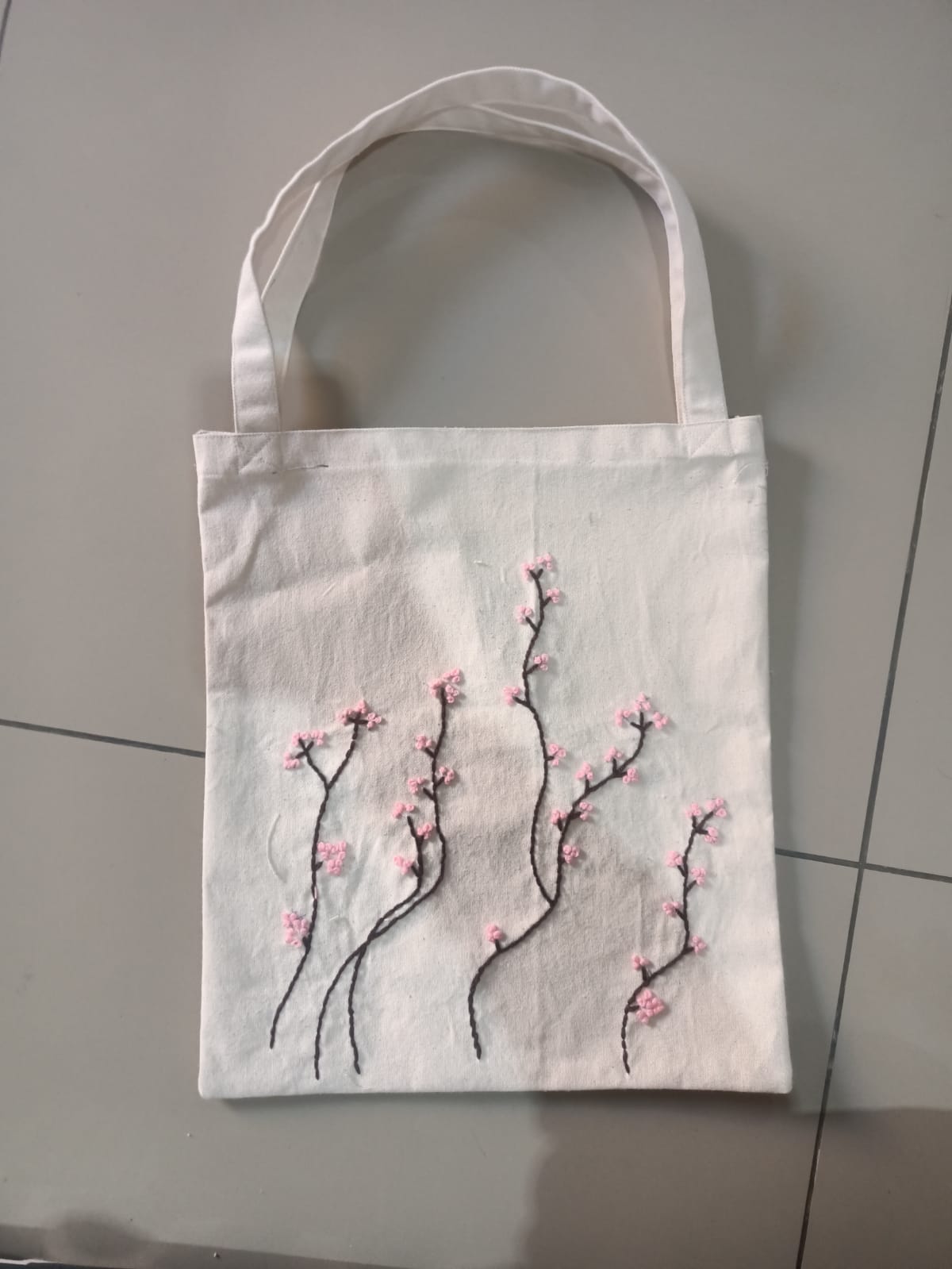 Tote Bags Crafted with Yarn