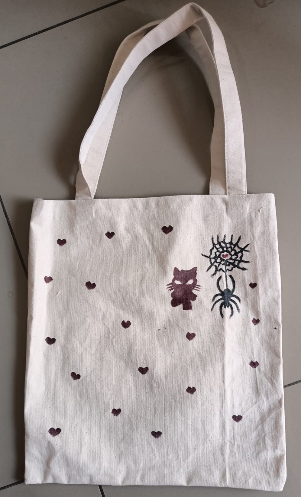 Tote bags design crafted by paint